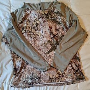 Cabela's Outfit Her Cameo Sweatshirt